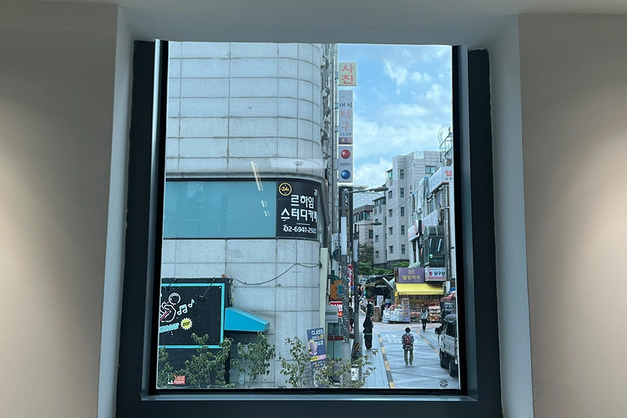 관악 상가 통유리 반사필름 시공 현장 사진 2